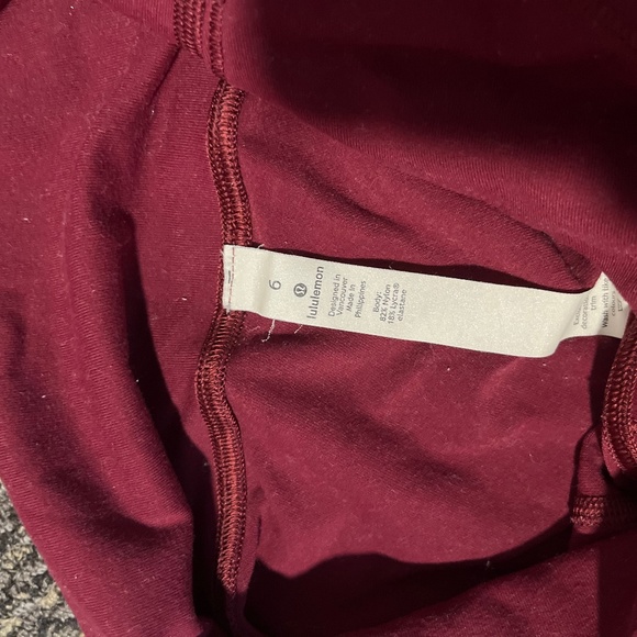 Lululemon Size 6 Leggings - Picture 1 of 4